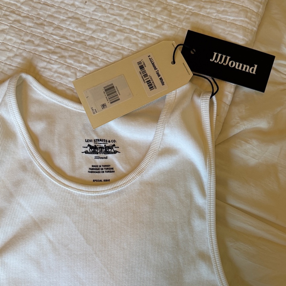 ✅NWT- Levi JJJJound brand White Ribbed Tank Top. Men’s LARGE